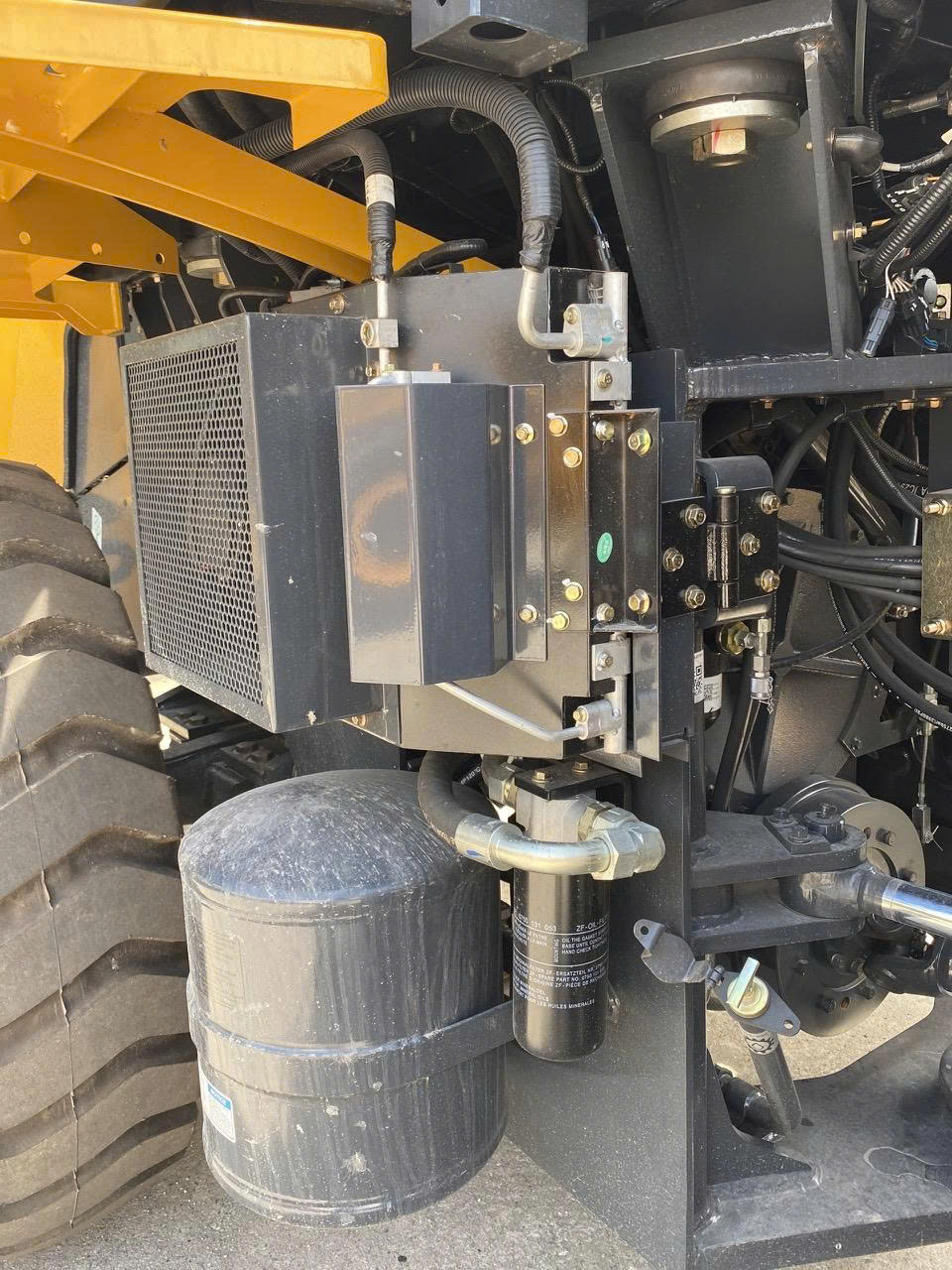 Cấu tạo máy xúc lật