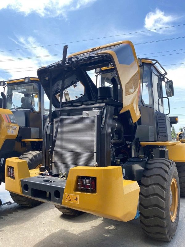 Cấu tạo máy xúc lật