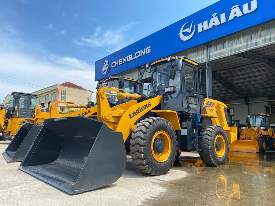 Giá máy xúc lật Liugong 1,8m3