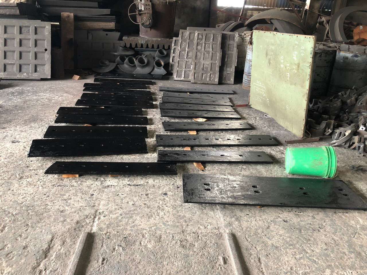 Lưỡi gầu máy xúc lật