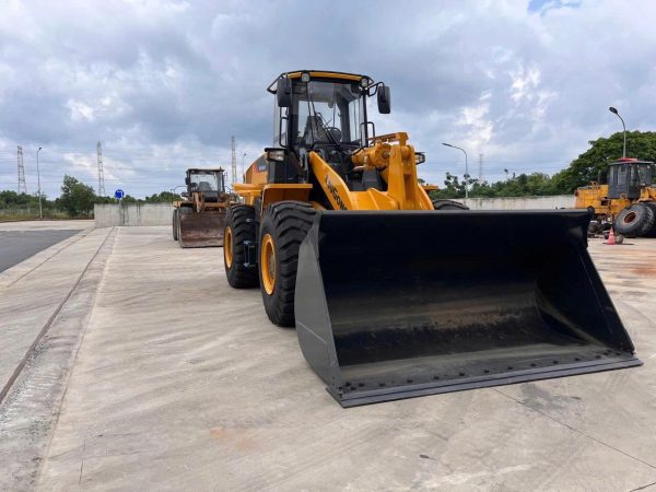 Máy xúc lật 3,3m3