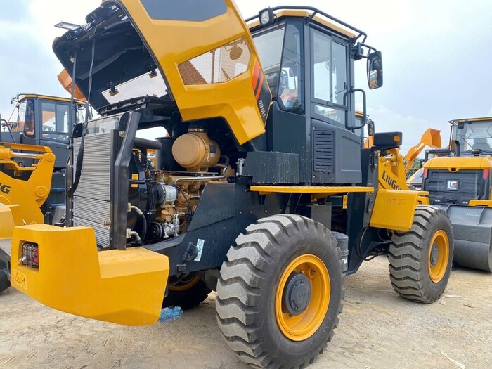 Máy xúc lật Liugong