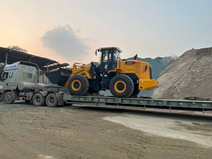 Máy xúc lật gầu 4,2m3