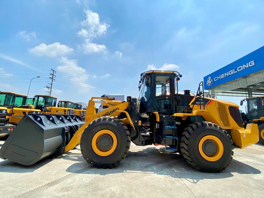 Xe xúc lật giá rẻ