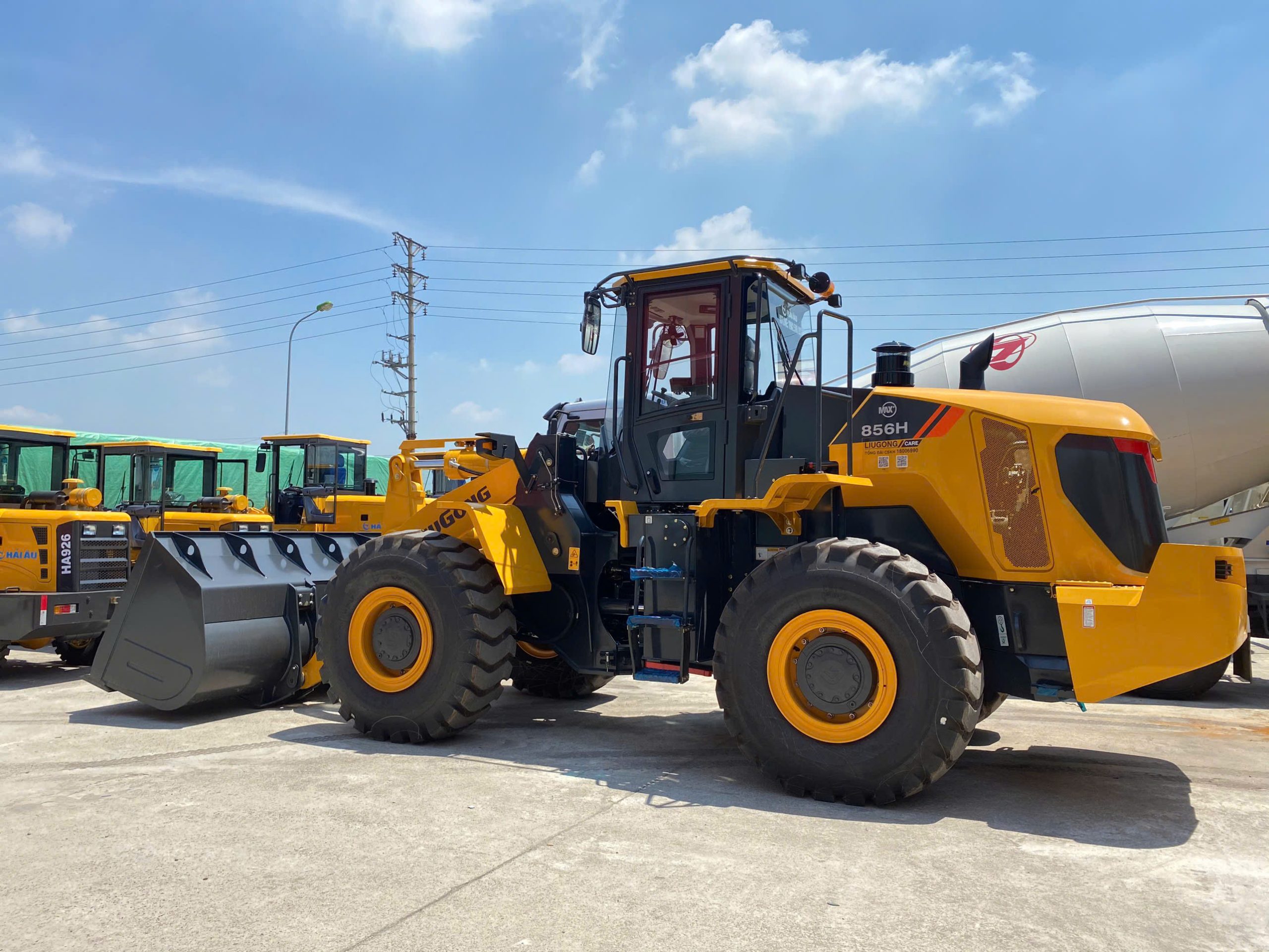 bảng giá máy xúc lật