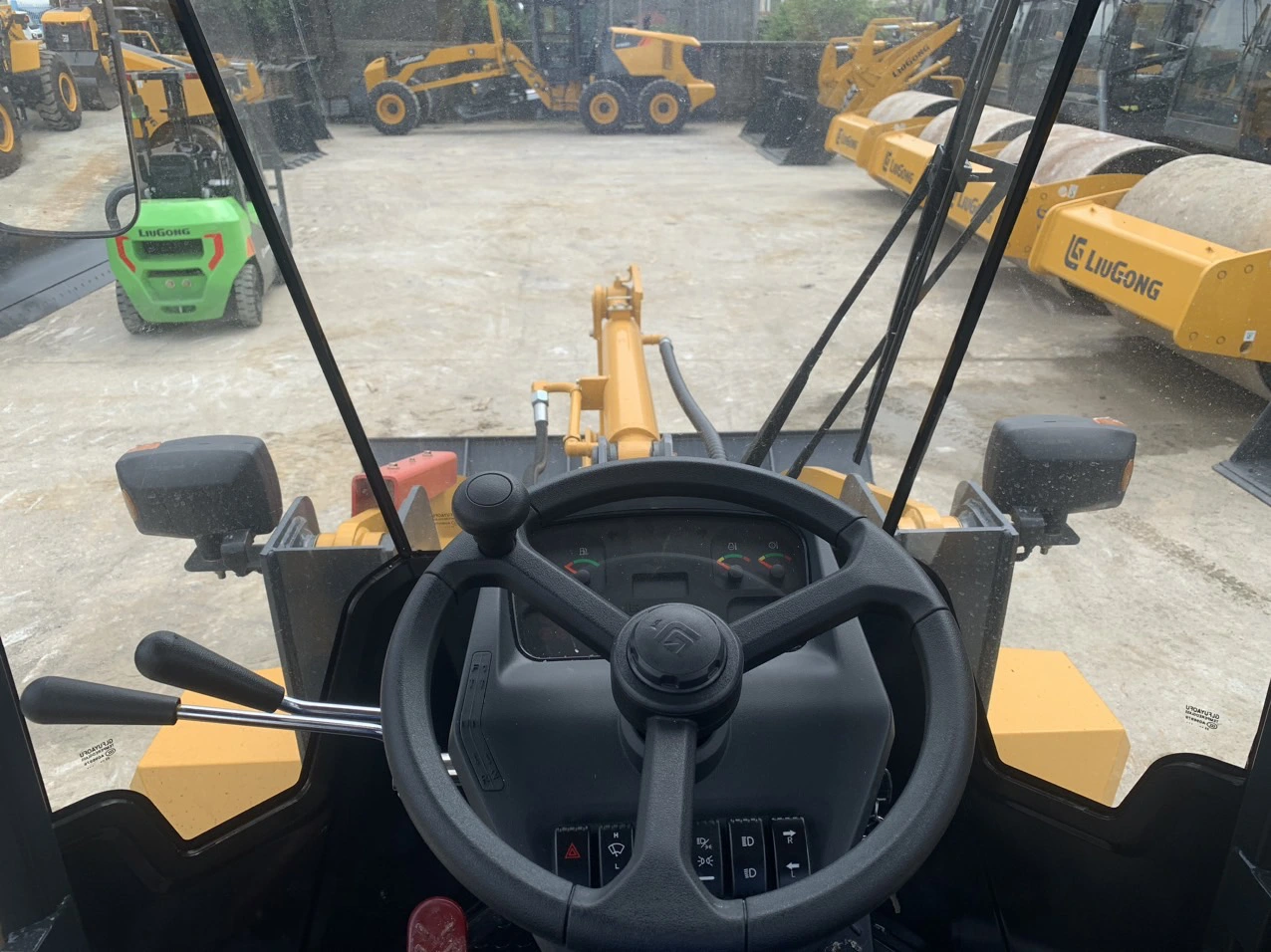 xúc lật cần dài