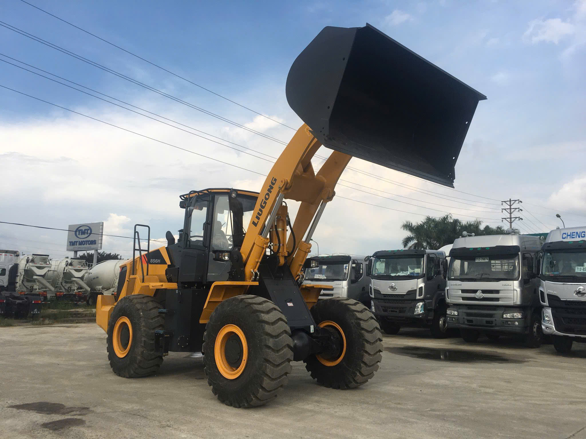 giá xe xúc lật điện liugong